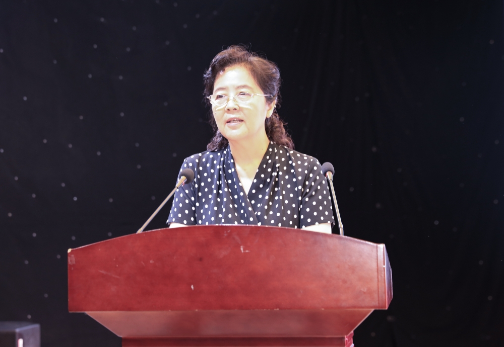 云鼎4118网站正式版人大常委会原副秘书长、省人大常委会委员闵虹讲话