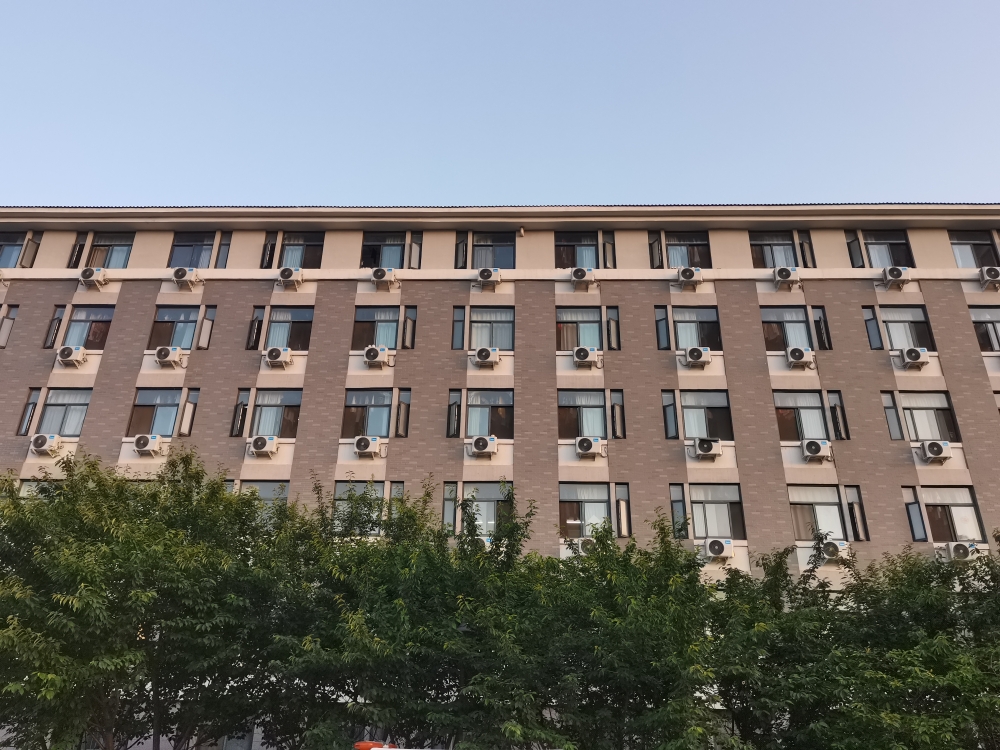 为学生宿舍安装空调 为学生宿舍安装空调